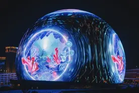 【环球视线】中企参与设计打造 球幕系统在美“试运行点亮”图片