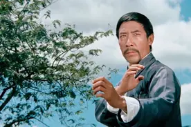 “洪家班”成员晚年现状唏嘘，3位大佬已逝，狄威已成老爷爷图片