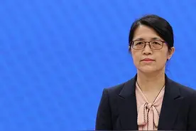 “最美医生”胡敏华：艾滋病和其他传染病没什么不同，是可防可治的慢性疾病图片