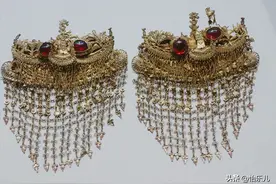 云之南，银之南，疑是银河落九天的云南民族银饰图片