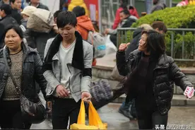 被火车站拉客大妈带走的经历，城中村，35元的站前旅馆图片