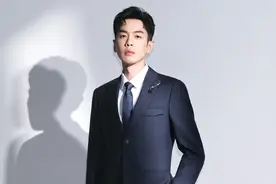 西服大变身！这个国民男装，谁给它的自信？图片