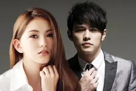 屡次“碰瓷”侯佩岑，手滑还是警告周董？昆凌会是下个李靓蕾吗图片