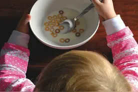 警惕夺命碗！孕妇流产、孩子致癌，很多家庭都在用图片