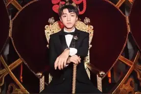 王俊凯：年仅17岁身价2亿，替易烊千玺背黑锅，却沦为资本弃子图片