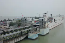 广东到海南没有跨海大桥，火车是怎么过海的？佩服工程师的智慧图片