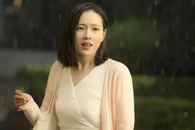 “才拒绝你七次，你凭啥娶别人”新郎一句话将绿茶女怼得下不来台图片