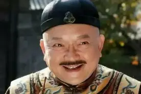 历史上刘墉、和珅、纪晓岚究竟谁厉 害？和珅不是死于贪污的罪名？图片