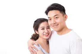 我女朋友身材好长的清秀，为什么她体毛又黑又长比我还多？好嫌弃图片