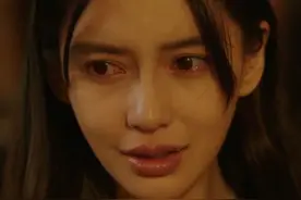 杨颖疑复出无望做回嫩模，300元的平价货也接，完全没有昔日风采图片