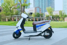 台铃领跑400试骑报告，车身精致，一次充电400里，实用性强图片