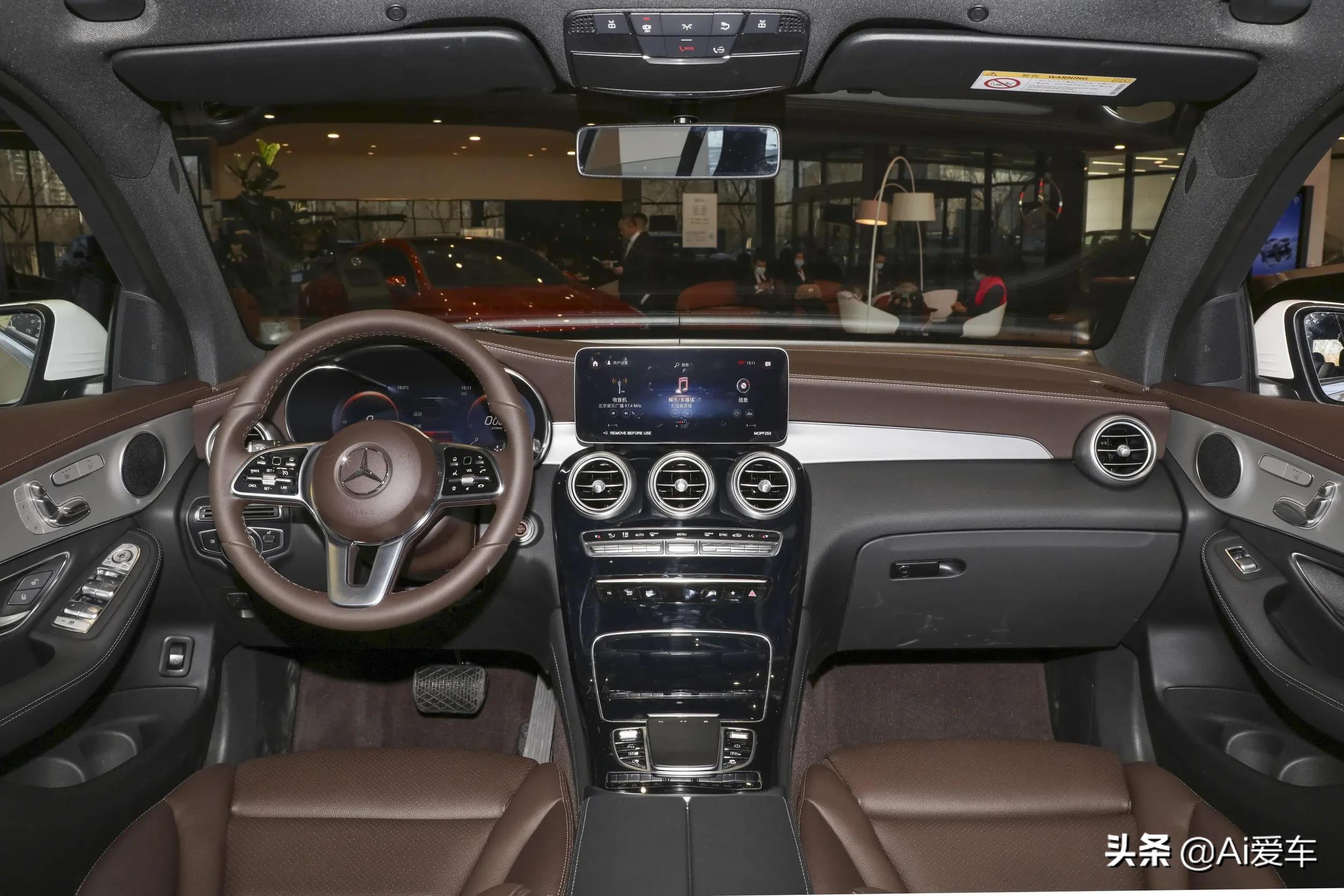 奔驰GLC 2022款 二次改款 GLC 260 L 4MATIC 动感型 参数_奔驰GLC 2022款 二次改款 GLC 260 L 4MATIC 动感_glc260豪华版使用说明