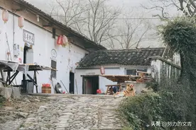 晚上被狗追了一个晚上，醒来原来是一场梦图片