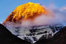 藏地四大神山：冈仁波齐、梅里雪山、阿尼玛卿、尕朵觉沃图片
