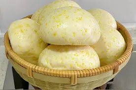 老妈做的粗粮馒头，我愿称之为“减脂期之光”图片