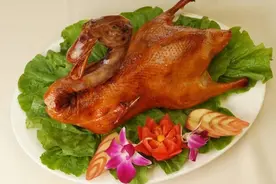 揭秘种鸭的生活：经历严苛选拔成为种鸭，却成噩梦的开始图片