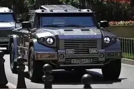 世界军用越野车系列44:被誉为全球最安全SUV的俄罗斯“营长”图片