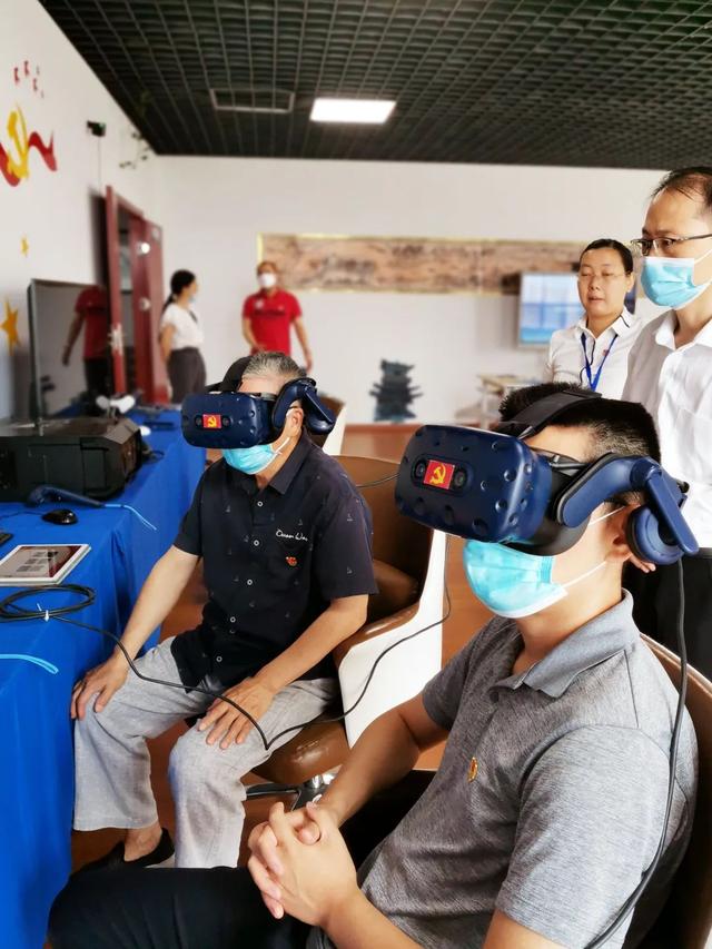 区委宣传部、区委网信办联合举办推动习近平新时代中国特色社会主义思想“进网站”活动