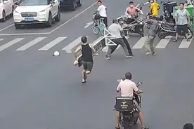 成都辅警符杰：见“铲子哥”过来，我就松了口气图片