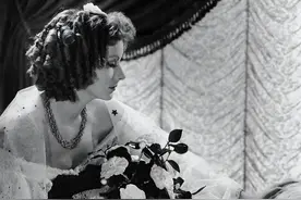 《茶花女》：女主为爱情付出了所有，为何最后失去一切孤独离世？图片