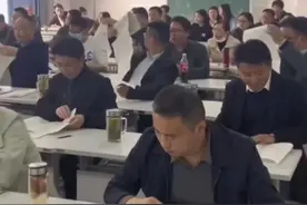 热点 | 师生同题！70多名老师参加高三模考图片