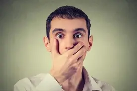 我们要与奥密克戎并存了，专家预计80%-90%的人都会感染图片