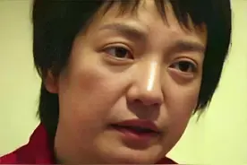 拔出萝卜带出泥！49岁赵薇近况被曝，原来她被封杀仅是冰山一角图片