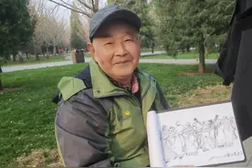 85岁徐大爷说：要长寿，就要找一个让自己走出家门的兴趣爱好图片