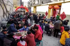 曾经热火朝天，现在冷清无人，农村酒席为何沦落至此？原因很现实图片