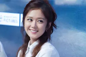 41岁张娜拉宣布结婚喜讯，男方是素人，小6岁已交往超2年图片