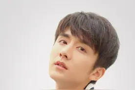 2022高考陆续放榜，严浩翔、贺峻霖等成绩曝光！历年还有张新成、关晓彤、易烊千玺等这些明星学霸！图片