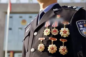 她给丈夫的电话，只敢响铃5秒图片