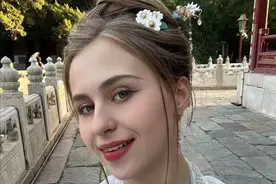 白俄小美女苏小小：用第一视角拍摄真实的故事图片