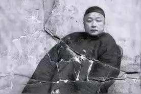 民族英雄邓世昌遗物实拍：当年佩刀依旧锋利，图一是仅存的便装照图片