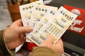 彩票中奖2000万，交完个税还要掏2笔钱，绝大多数人要不回来图片