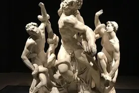 希腊神话中的拉奥孔：一座罗马时期的雕塑作品图片