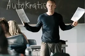 一场实验引发的《浪潮》，在还原真实事件下，敲响人们内心的警钟图片