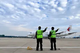 除了飞机“拜拜员”还有“溜溜员”！揭秘6.3万名机务人员的专业“冷知识”图片