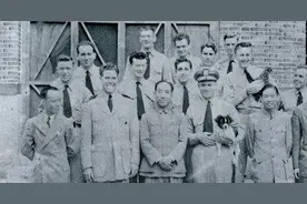 1946年，军统头子戴笠坠机身亡，老蒋清算其遗产后，气的破口大骂图片