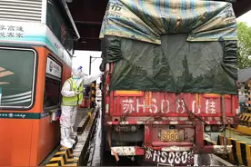 江西省交通投资集团主动作为 全力保障高速公路物流通畅图片