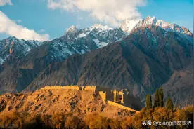 中国最晚“天黑”的城市，晚上11点太阳刚落山，风景独树一帜图片