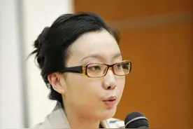 明星舞台事故有多吓人？薛之谦从舞台掉落，陈奕迅重要部位受伤图片