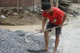 学霸高考239分，老师和家长都不相信，查看监控后才得知交了白卷图片