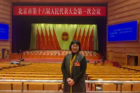 不会叫车、叫不到车、找不到车、不会支付，如何打通老年人出行“第一公里”？图片