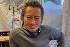 著名歌手景岗山，终究为自己的“嗜酒如命”付出了代价图片