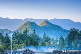 中国有座“空调县城”，7月均温22°C，生态佳，午觉也得盖被子图片