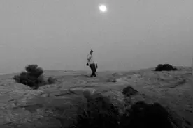 穷人的4个原生困境，只靠努力无法打破图片