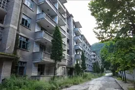 贵州六盘水三线厂旧址，昔日辉煌堪比县城，如今关停空城一座图片