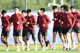 新金主现身！曝足协将获20亿巨额赞助，国足中超联赛有望走出低谷图片