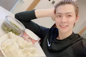 张铭恩方曝光胡冰卿徐璐聊天记录，时隔两年否认出轨劈腿图片